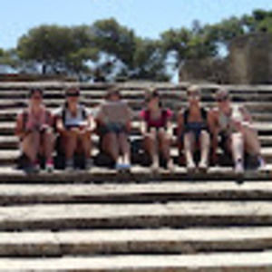 Meet your Posher, Olivia